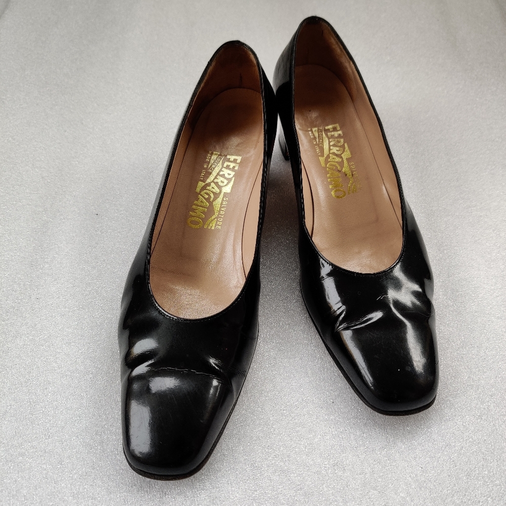 Salvatore Ferragamo Florence Heel Pump Black Shoes Gem